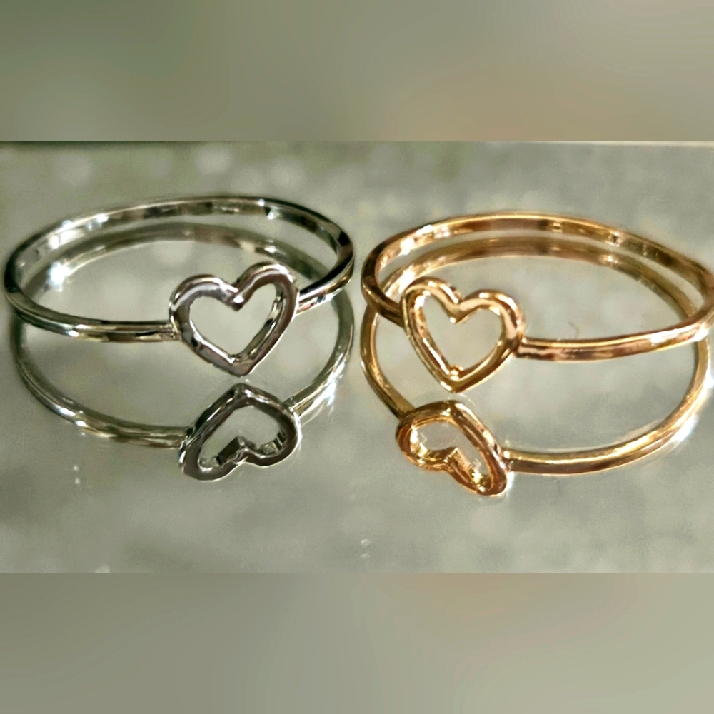 Dainty Simple Hollow Heart ring